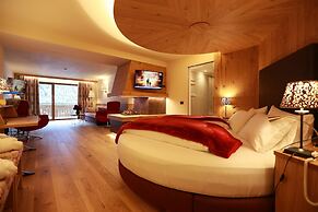 Hotel Cesa Tyrol