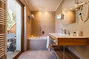Hotel Cesa Tyrol