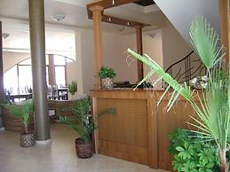 Family Hotel Kandrovi