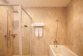 Golden Tulip Canaan Kampala