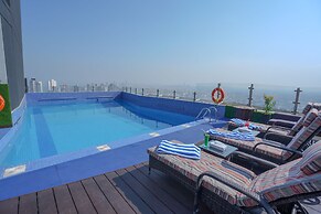 Ramada Encore by Wyndham Kuwait Downtown