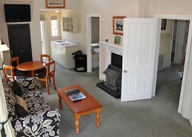 Akaroa Village Inn