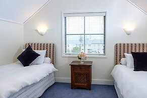 Akaroa Village Inn