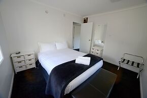 Akaroa Village Inn