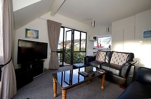 Akaroa Village Inn