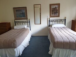 Akaroa Village Inn