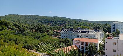 Levan Hotel