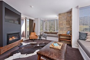 Nanook Thredbo Squatters Run