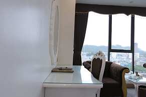Lao Cai Royal Hotel