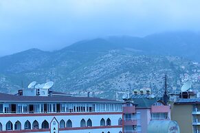 Mola Hotel