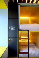 Borough Capsule Hostel Bali