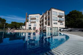 Premantura Resort - Hotel & Restaurant
