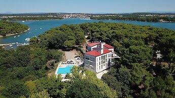 Premantura Resort - Hotel & Restaurant