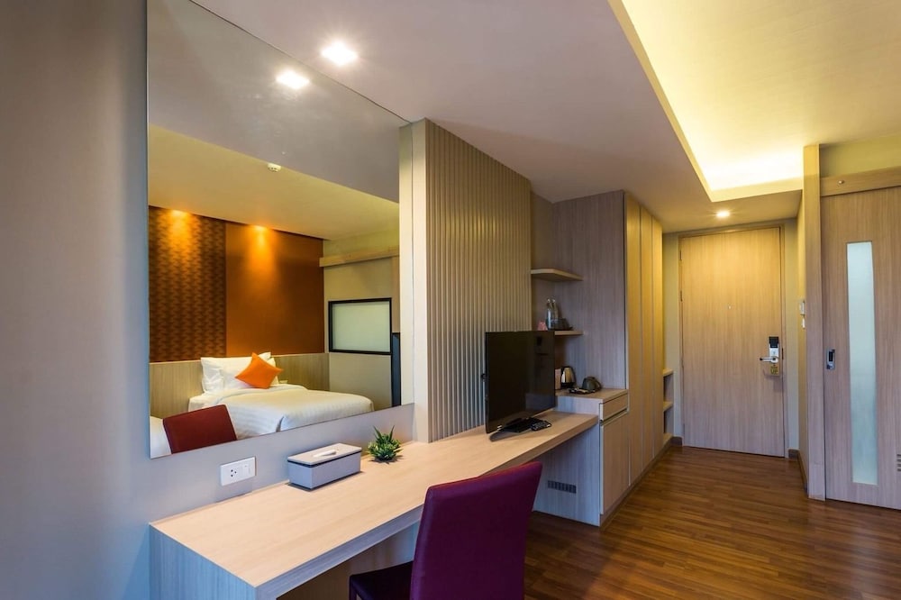 Ton Aoi Grand Hotel