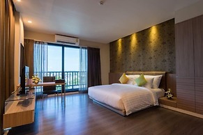 Ton Aoi Grand Hotel