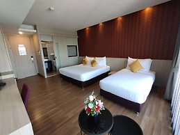 Ton Aoi Grand Hotel