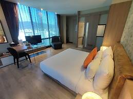 Ton Aoi Grand Hotel