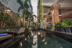 Cambana Residence