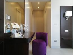 Roman Holidays Boutique Hotel