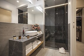 Roman Holidays Boutique Hotel