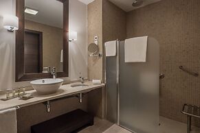 DoubleTree by Hilton La Torre Golf & Spa Resort