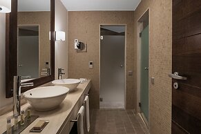DoubleTree by Hilton La Torre Golf & Spa Resort
