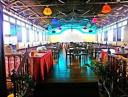 Flora Place Hotel