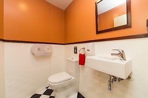 Tahuna Pod Hostel