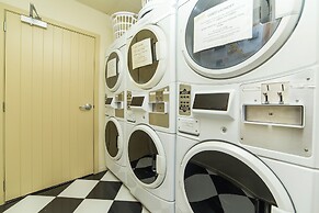 Tahuna Pod Hostel