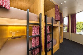 Tahuna Pod Hostel