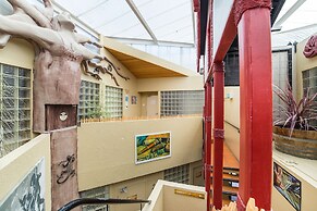 Tahuna Pod Hostel