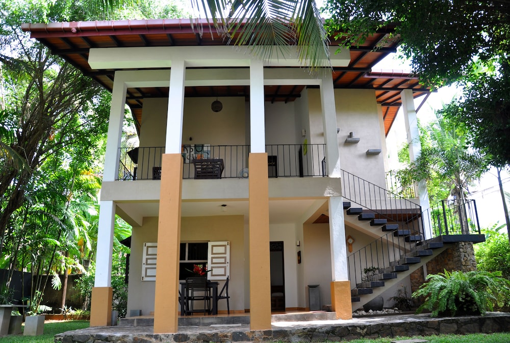 Sithu Villa Hikkaduwa