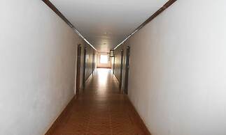 Vanhmaly Hotel