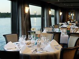 Crossgates Hotelship AltstadtNord - Köln