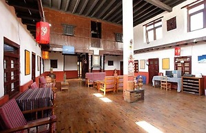 Hotel Om's Home