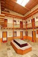Hotel Om's Home