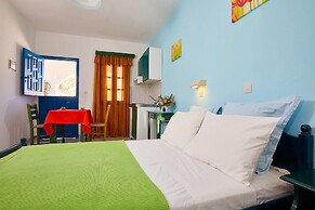 Glaros Hotel