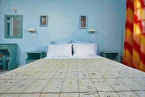 Glaros Hotel
