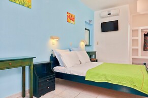 Glaros Hotel