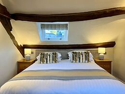 Castle Cottage Inn