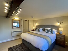 Castle Cottage Inn