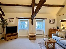 Castle Cottage Inn