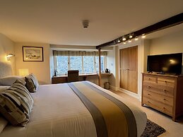 Castle Cottage Inn