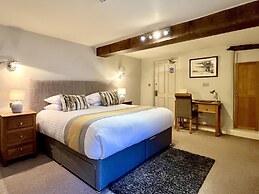 Castle Cottage Inn