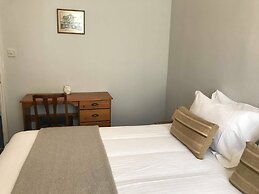8 Owls B&B