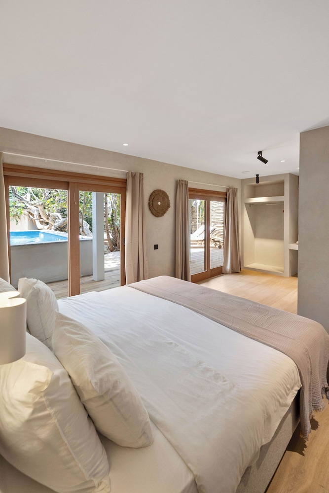Sorobon Luxury Beach Resort