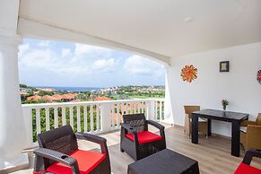 Blue Bay Apartments