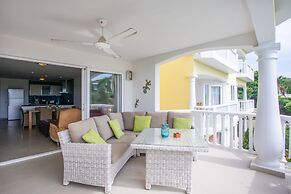 Blue Bay Apartments