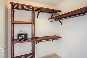 Blue Bay Apartments