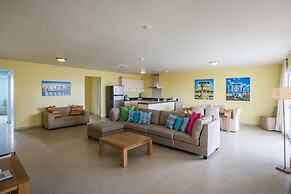 Blue Bay Apartments